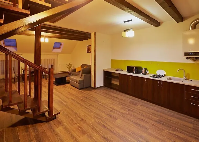 On Lychakivska * Leópolis